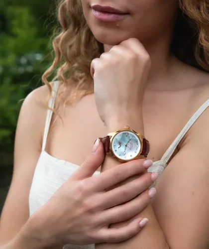 Vostok Europe női karóra – rosegold fém és fehér kaucsuk szíj, solar szerkezet