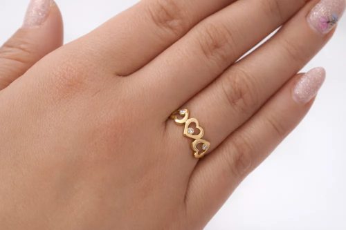 Sárga arany szív mintás cirkon köves gyűrű romantikus stílusban