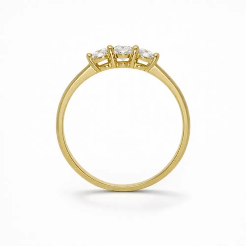 Sárga arany gyűrű szív alakú cirkon kövekkel elegáns kivitelben