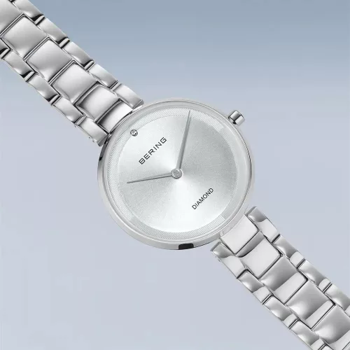 Bering Classic 17529-700 női karóra acél tokkal és karkötővel