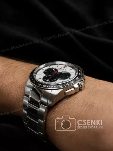 Doxa Trofeo Chronograph panda számlapos svájci férfi karóra-kézen-oldalról