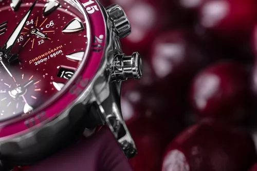 Vostok Europe női karóra – cseresznye számlap, stopper funkció, 3 szíj