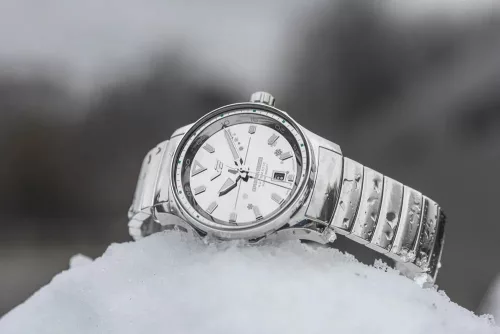 Vostok-Europe jeges hópehlyes számlapos automata 595A773 karóra doboz csomagolás eszközök