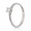 Fehér arany szoliter gyémánt gyűrű kecses sínnel elegáns stílus