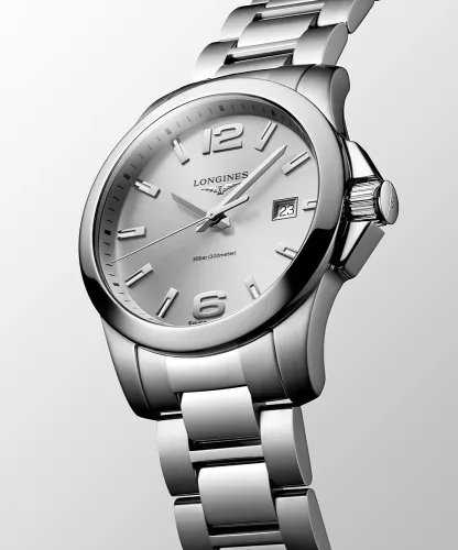 Longines Conquest L3.759.4.76.6 karóra