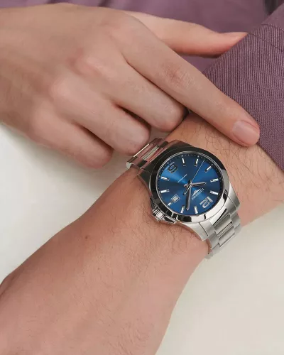 Longines Conquest L3.759.4.96.6 karóra