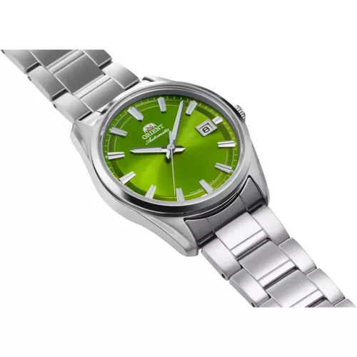 Orient ferfi karora 38.5 mm zold szamlap automata acel kivitel