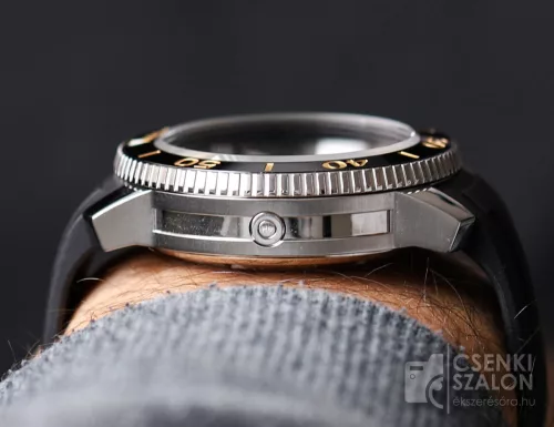 Tissot 2000 Professional Powermatic 80 T120.607.17.441.01 karóra