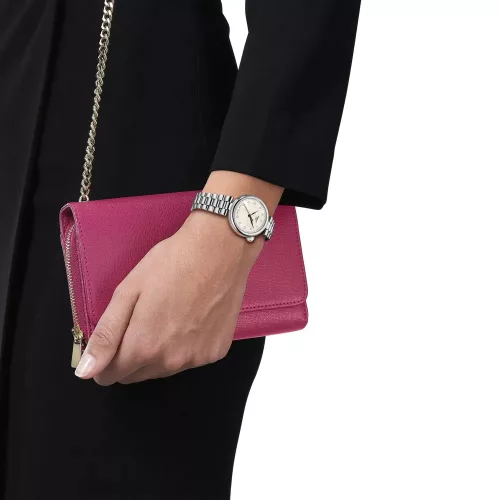 Tissot Desir 28 mm női karóra – ezüst tok, gyöngyház számlap, gyémánt indexek